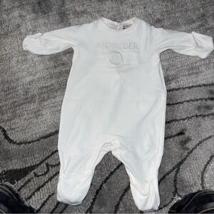 Moncler Enfant Embroider-logo romper 3/6 months